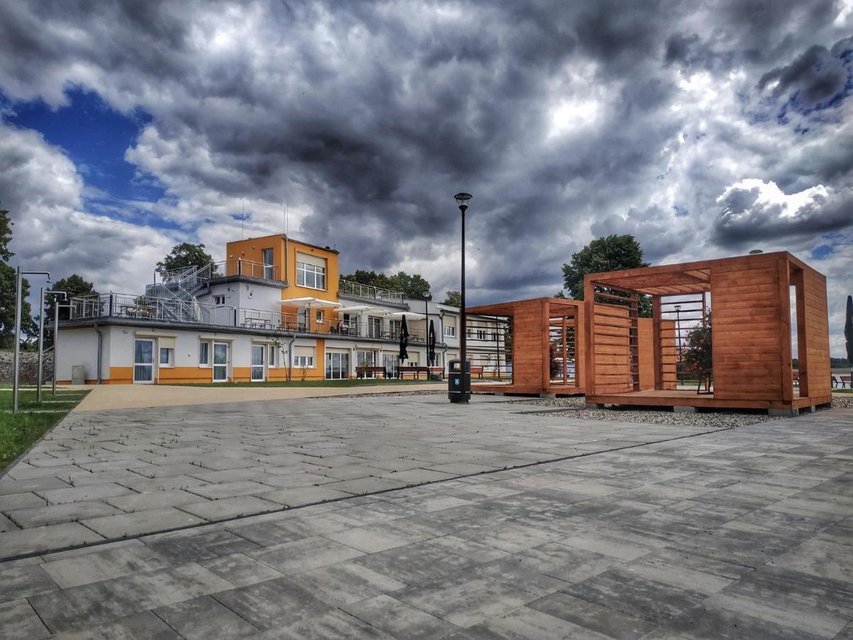 Sandacz Otmuchow Hotel Exterior foto